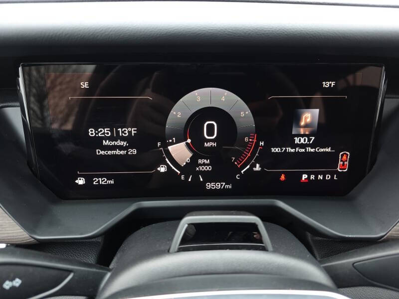 2024 GMC Acadia Denali