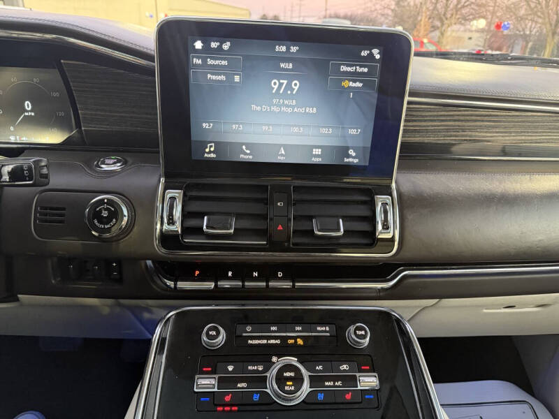 2019 Lincoln Navigator L Black Label