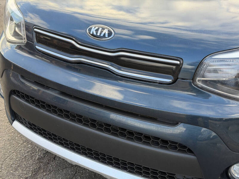 2017 Kia Soul +