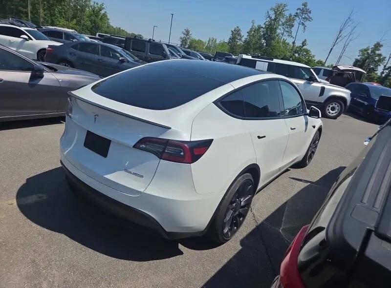 2023 Tesla Model Y Performance