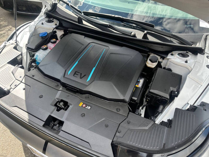 2024 Hyundai Ioniq 5 SE Standard Range