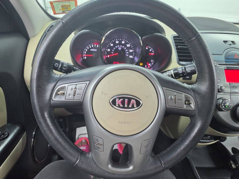 2010 Kia Soul +