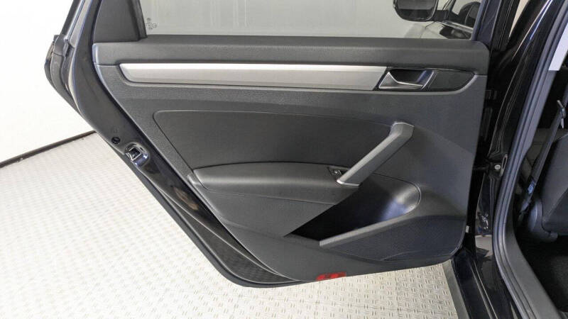 2022 Volkswagen Passat SE