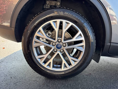 2022 Ford Escape SEL