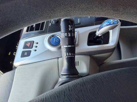 2012 Toyota Prius v Two