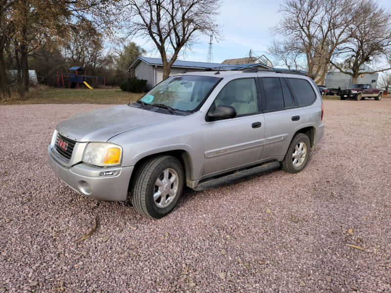 2005 GMC Envoy for sale at B&M Auto Sales and Service LLP in Marion SD