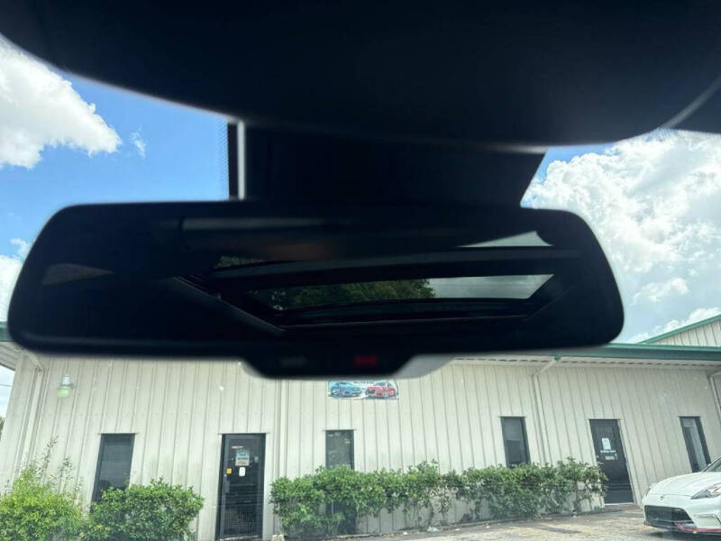 2023 Chrysler 300 C
