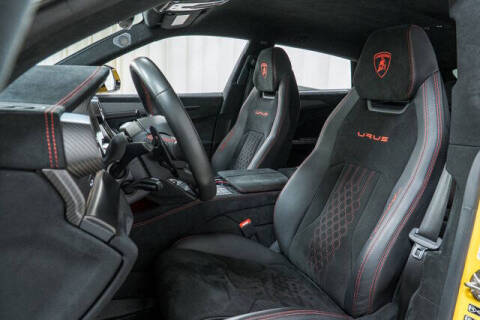 2023 Lamborghini Urus Performante