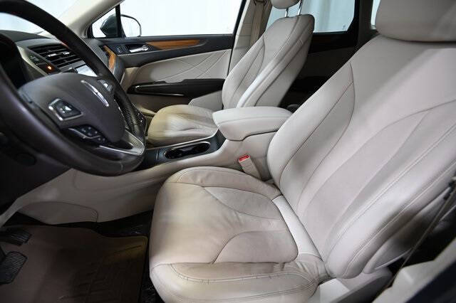 2019 Lincoln MKC Select