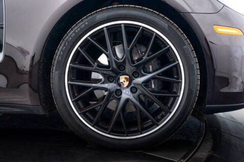 2017 Porsche Panamera