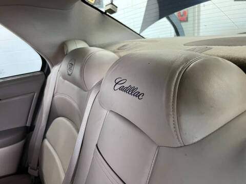 2004 Cadillac DeVille