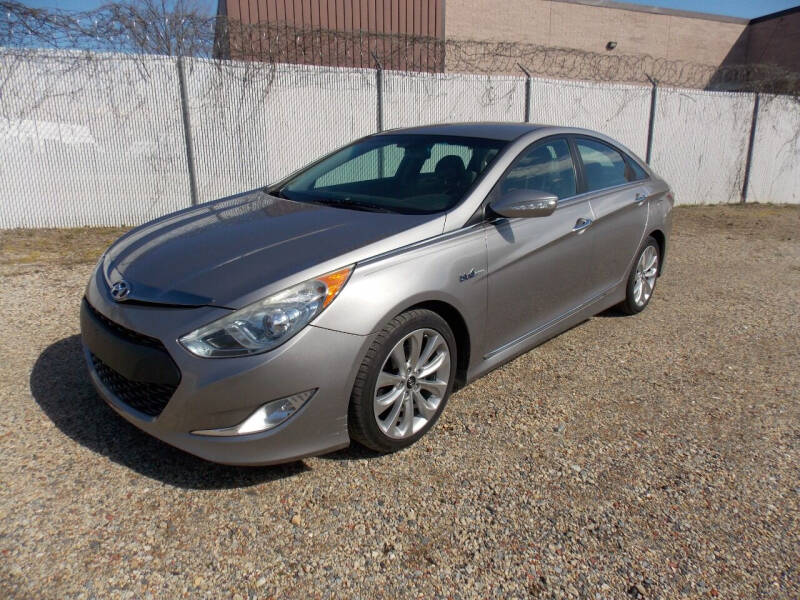 2012 Hyundai Sonata Hybrid for sale at Amazing Auto Center in Capitol Heights MD
