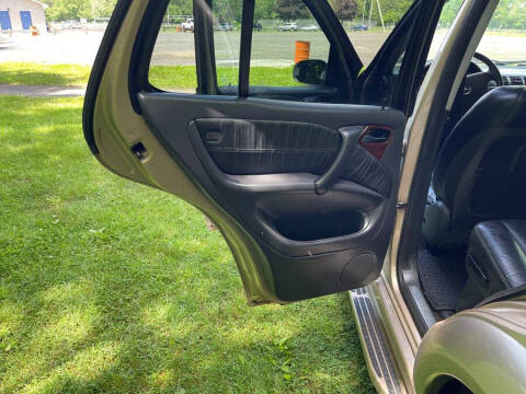 2002 Mercedes-Benz M-Class ML 320