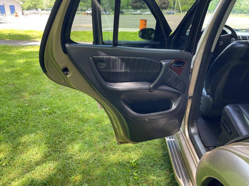 2002 Mercedes-Benz M-Class ML 320