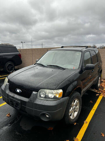 2005 Ford Escape for sale at Suburban Auto Sales LLC in Madison Heights MI