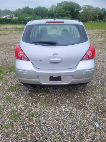 2009 Nissan Versa 1.8 S