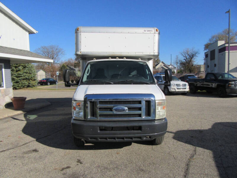 2010 Ford E-Series E-450 SD