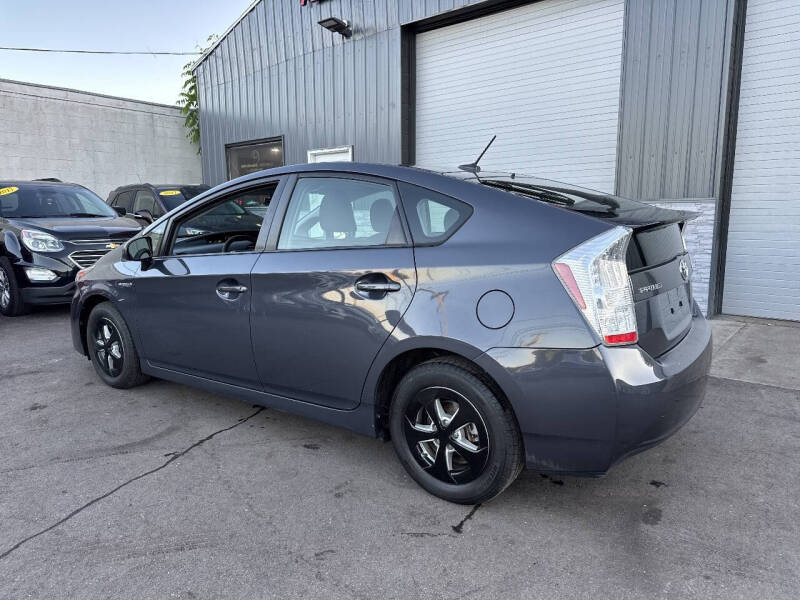 2011 Toyota Prius Two