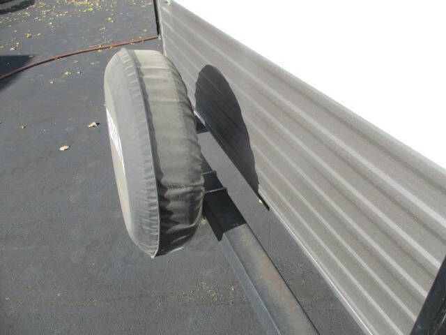 2022 Forest River Puma 32BHQS