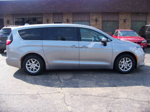 2017 Chrysler Pacifica Touring