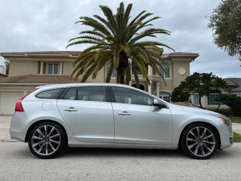 2015 Volvo V60 T5 Drive-E Platinum
