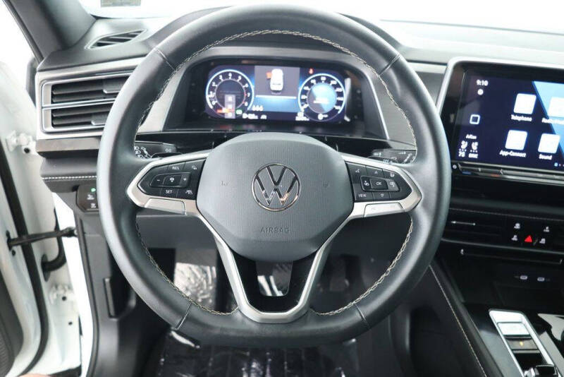 2024 Volkswagen Atlas Cross Sport SE 4Motion