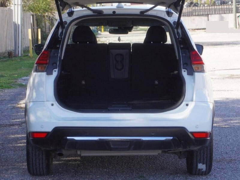 2020 Nissan Rogue SV