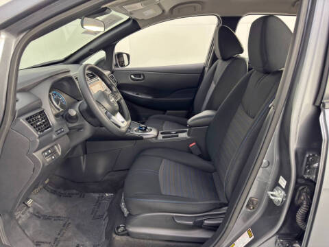 2025 Nissan LEAF S