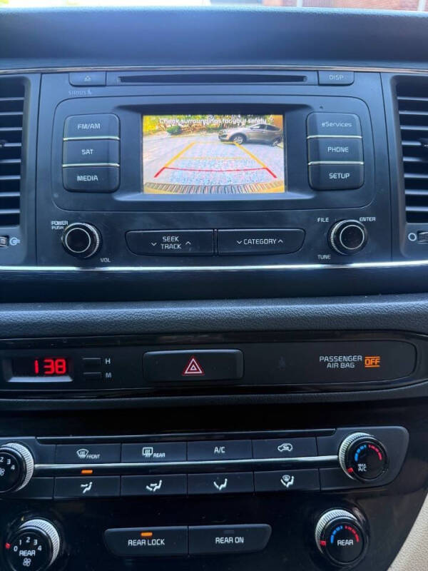 2016 Kia Sedona LX