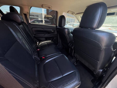 2020 Mitsubishi Outlander SEL