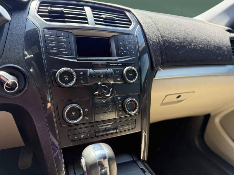 2018 Ford Explorer