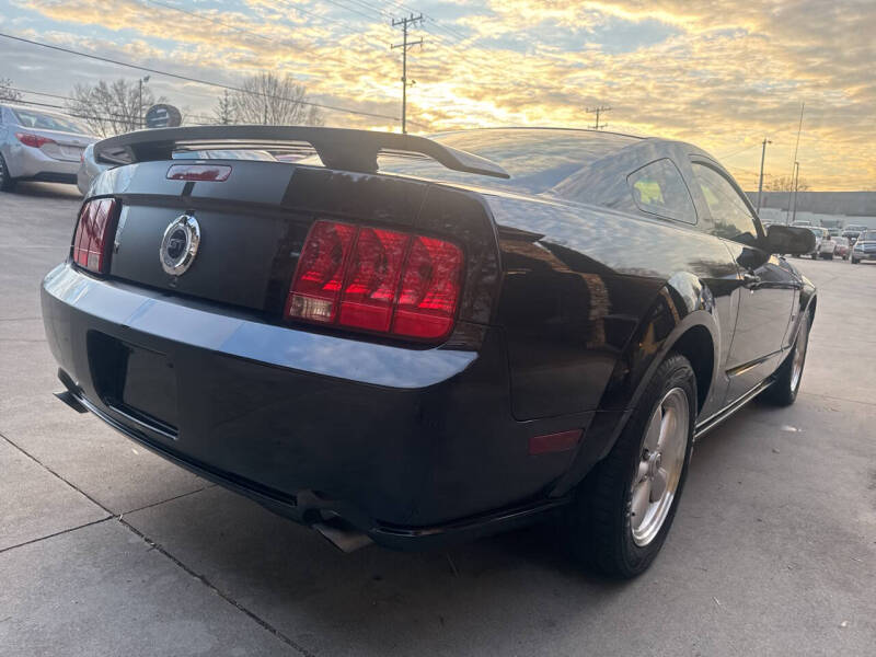 2007 Ford Mustang GT Deluxe