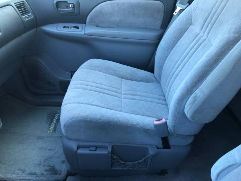 1999 Toyota Sienna XLE
