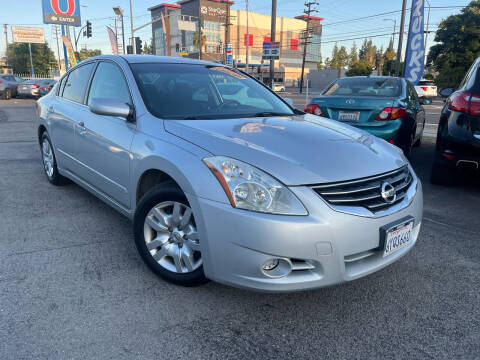 2012 Nissan Altima for sale at Galaxy of Cars in North Hills CA