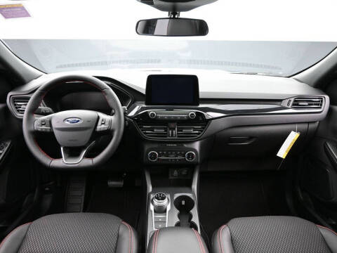 2025 Ford Escape Hybrid ST-Line Select