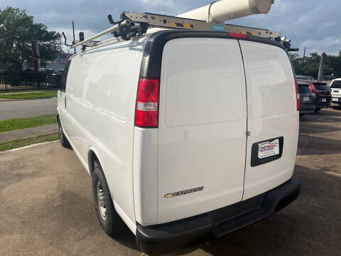 2019 Chevrolet Express 2500