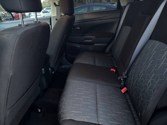 2023 Mitsubishi Outlander Sport ES