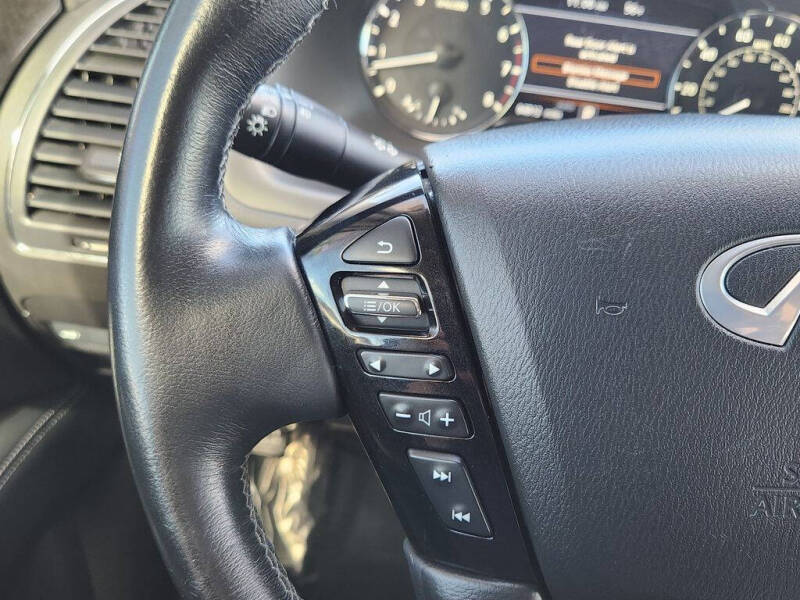 2022 Infiniti QX80 Luxe