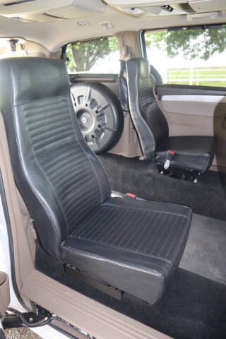 2012 Volkswagen Routan SEL