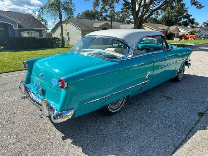 1953 Ford Crestline