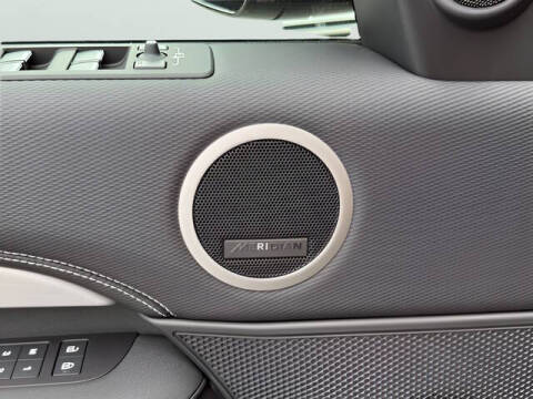 2026 Land Rover Discovery