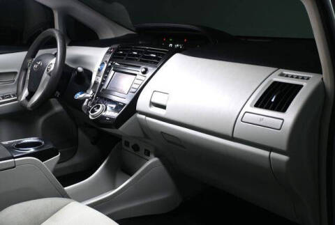 2013 Toyota Prius v Three