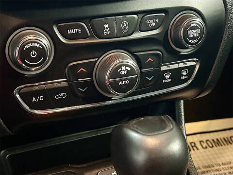 2022 Jeep Cherokee Trailhawk