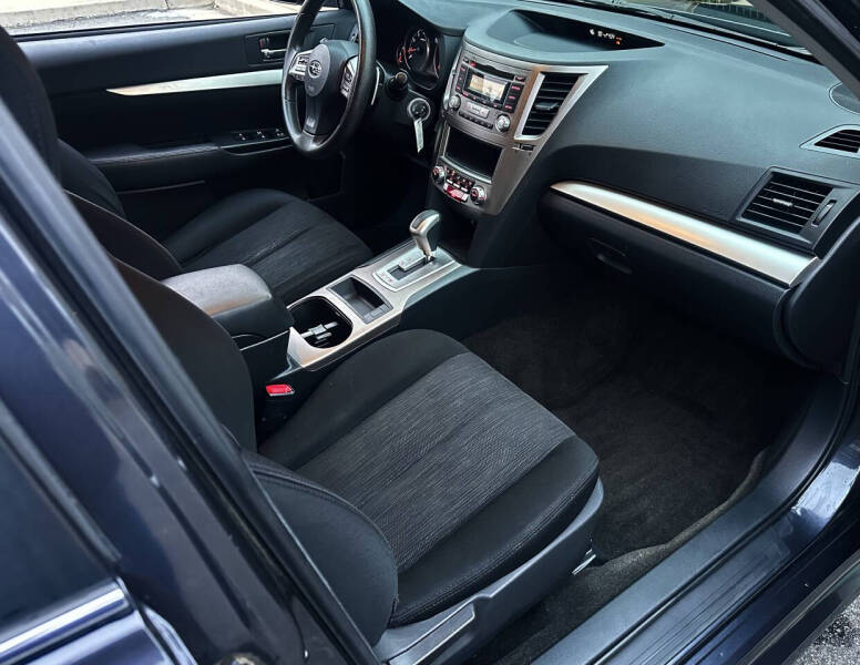 2013 Subaru Legacy 2.5i