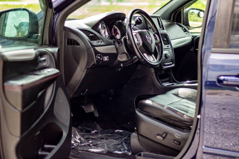2017 Dodge Grand Caravan GT