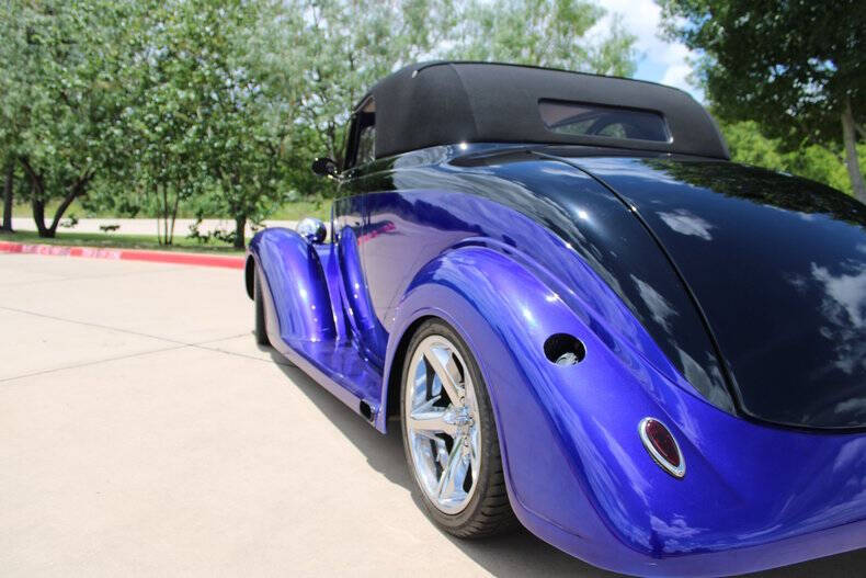 1936 Plymouth Model P2
