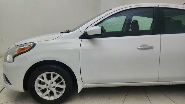 2017 Nissan Versa 1.6 SV