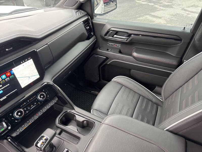 2025 GMC Sierra 1500 AT4X