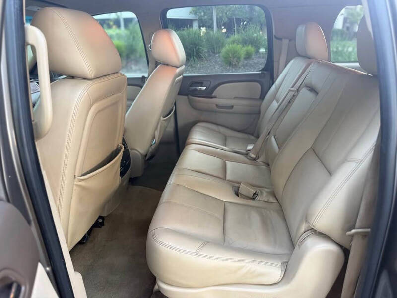 2011 Chevrolet Suburban LT