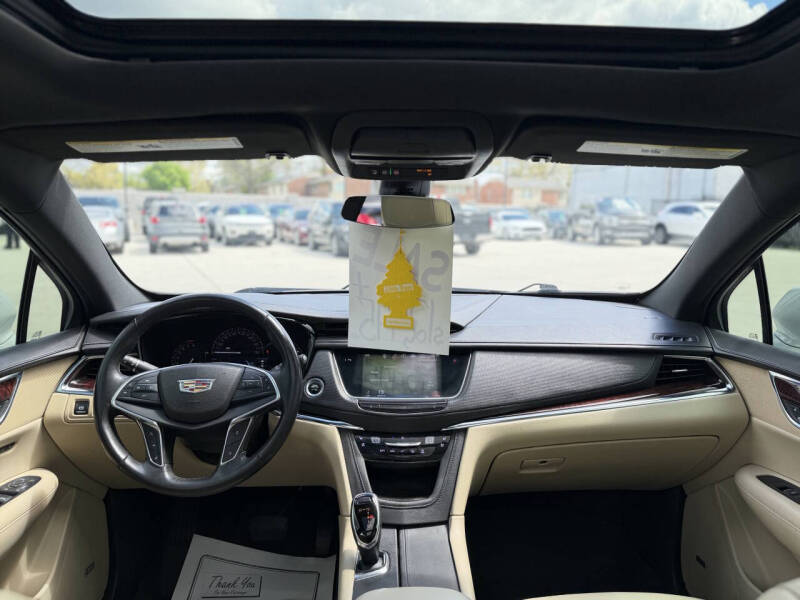2017 Cadillac XT5 Premium Luxury